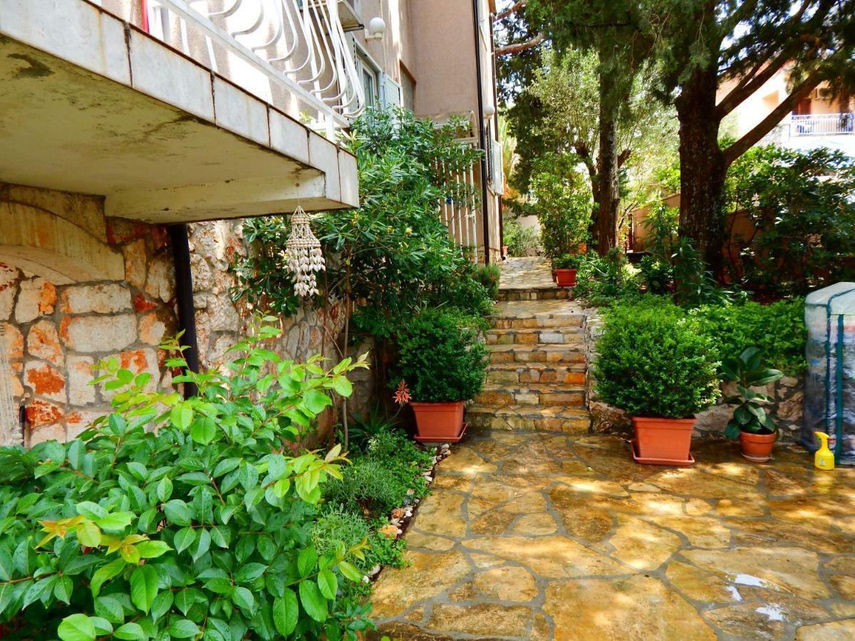 Adrienn Apartments スタリー・グラード エクステリア 写真
